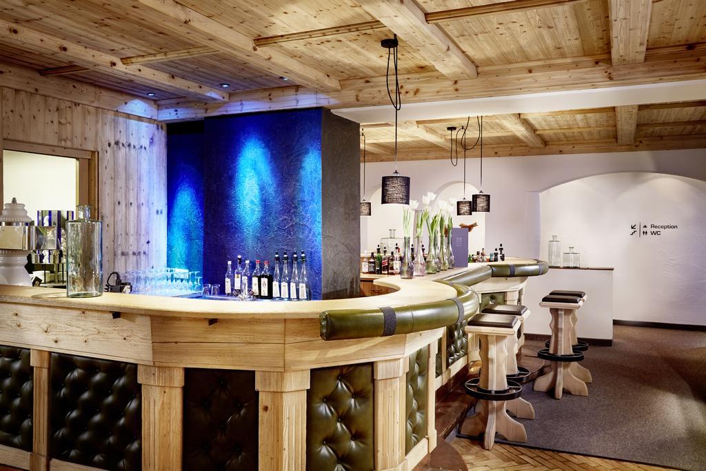 Der Gruene Baum Mountain Boutique Hotel แอห์วัลด์ ภายนอก รูปภาพ