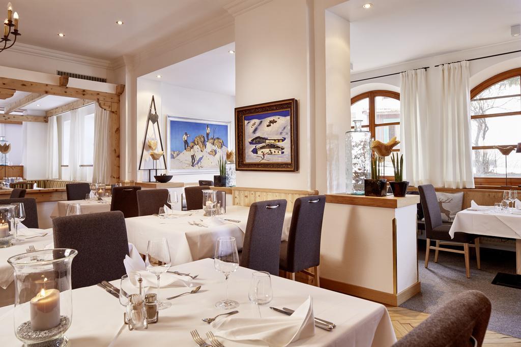 Der Gruene Baum Mountain Boutique Hotel แอห์วัลด์ ภายนอก รูปภาพ