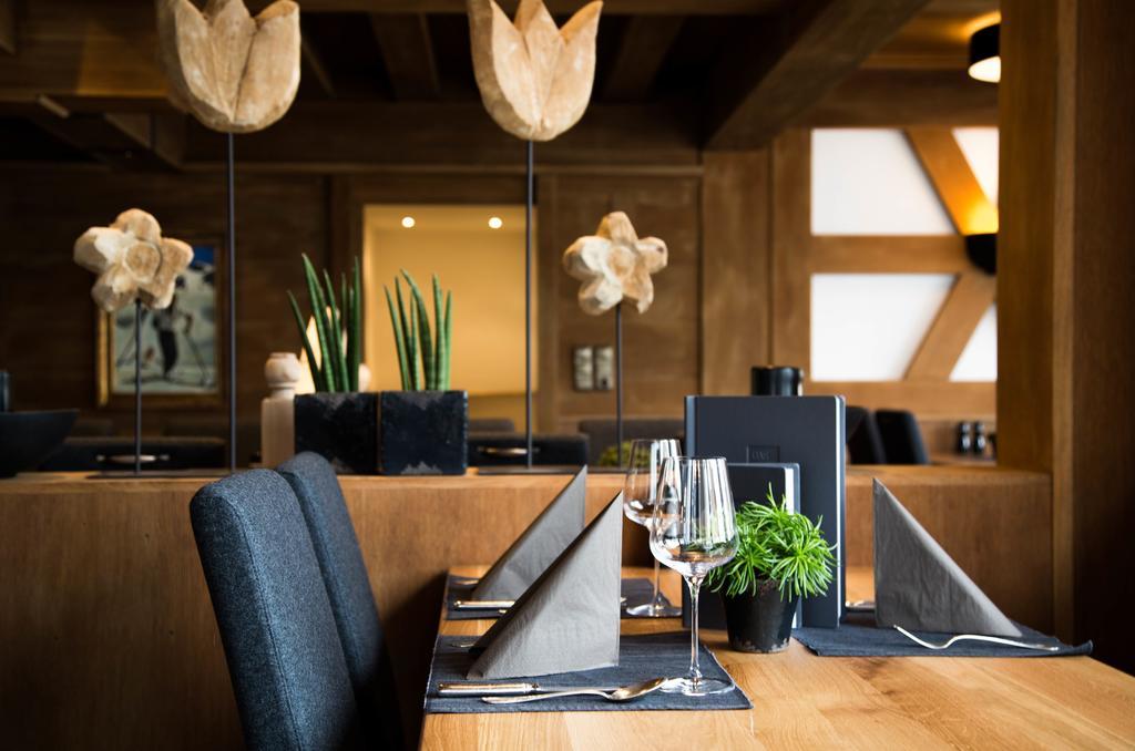 Der Gruene Baum Mountain Boutique Hotel แอห์วัลด์ ภายนอก รูปภาพ