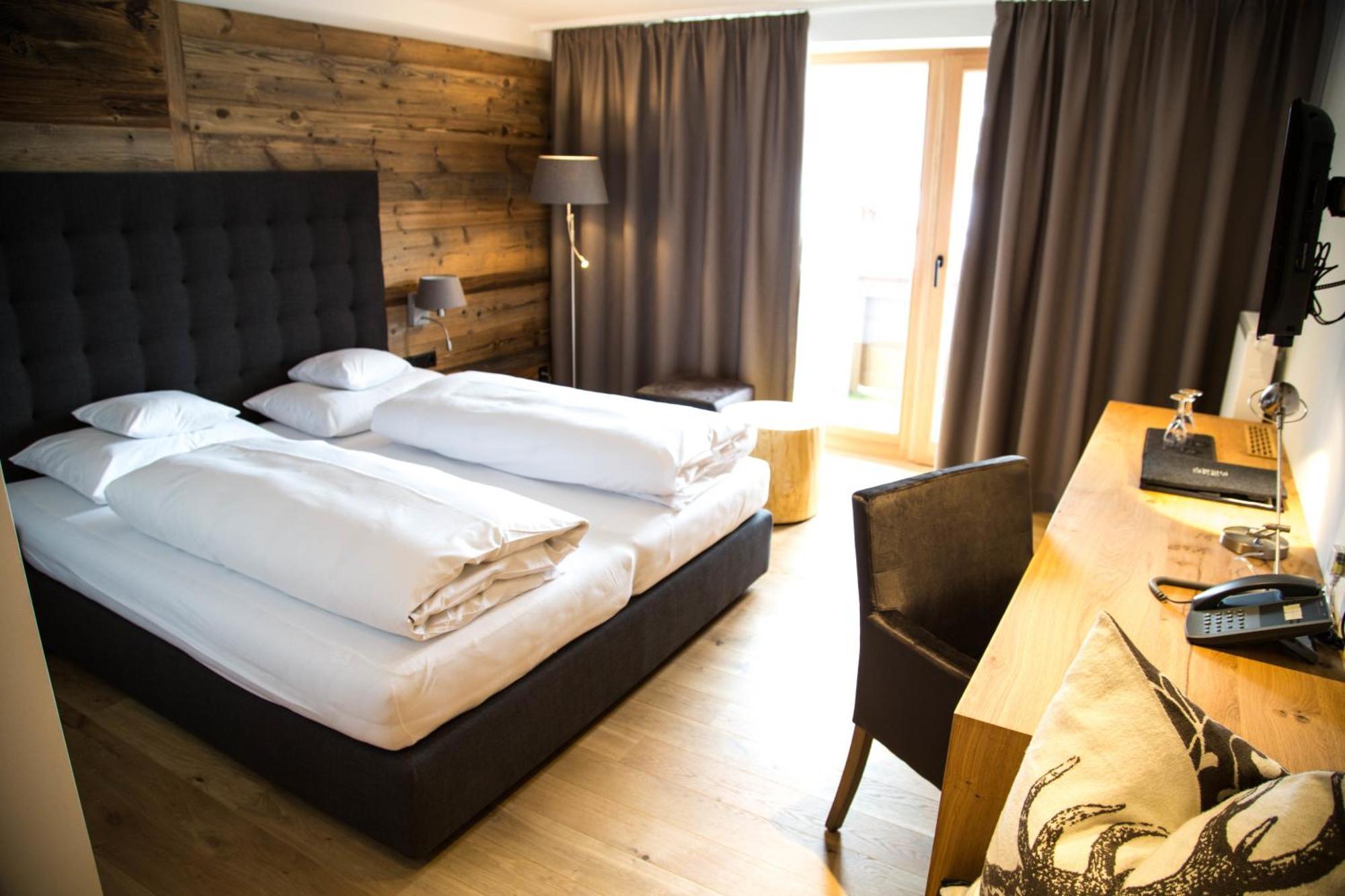 Der Gruene Baum Mountain Boutique Hotel แอห์วัลด์ ห้อง รูปภาพ