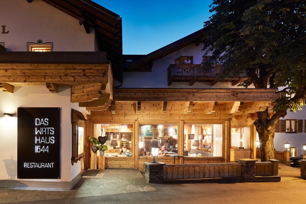 Der Gruene Baum Mountain Boutique Hotel แอห์วัลด์ ภายนอก รูปภาพ