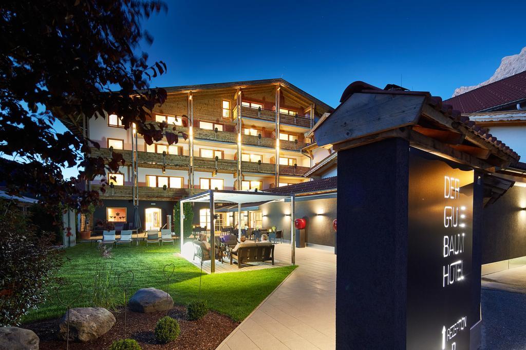 Der Gruene Baum Mountain Boutique Hotel แอห์วัลด์ ภายนอก รูปภาพ