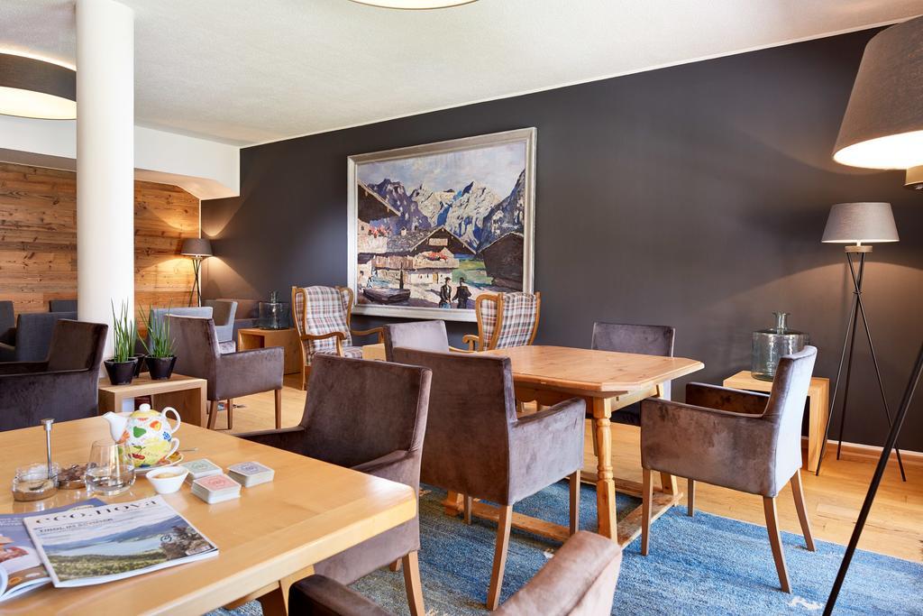 Der Gruene Baum Mountain Boutique Hotel แอห์วัลด์ ภายนอก รูปภาพ