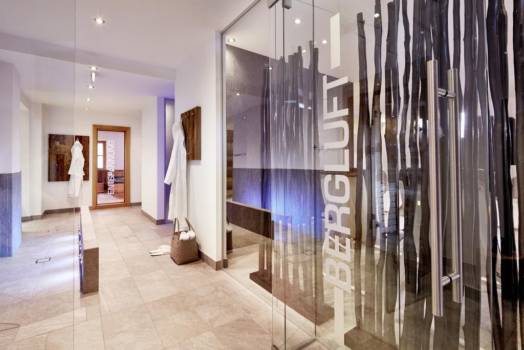 Der Gruene Baum Mountain Boutique Hotel แอห์วัลด์ ภายนอก รูปภาพ