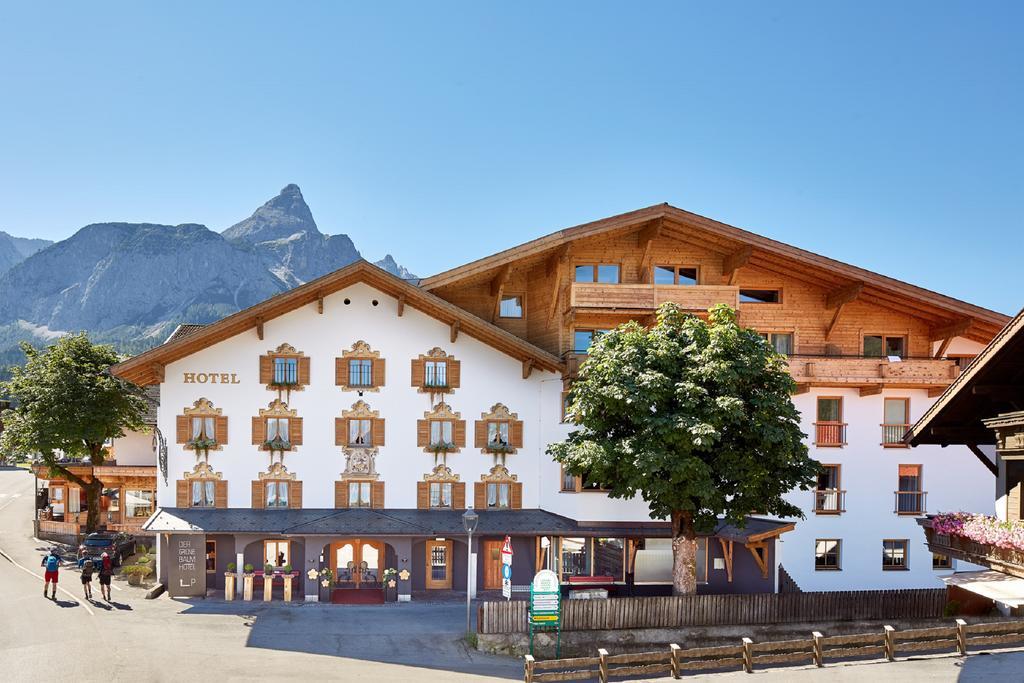 Der Gruene Baum Mountain Boutique Hotel แอห์วัลด์ ภายนอก รูปภาพ