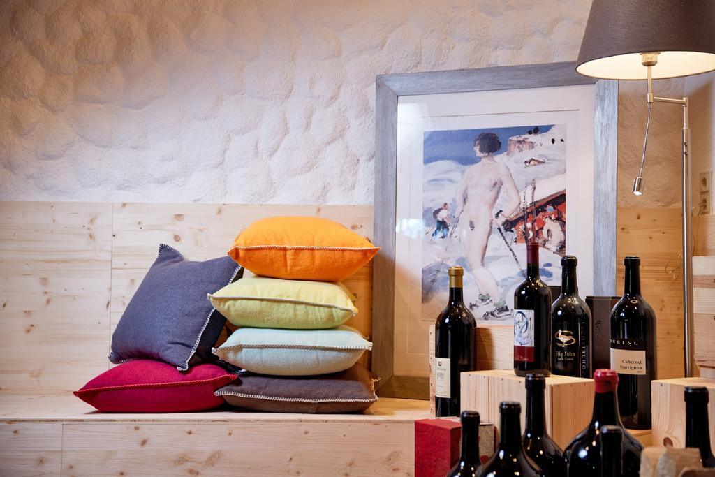 Der Gruene Baum Mountain Boutique Hotel แอห์วัลด์ ภายนอก รูปภาพ